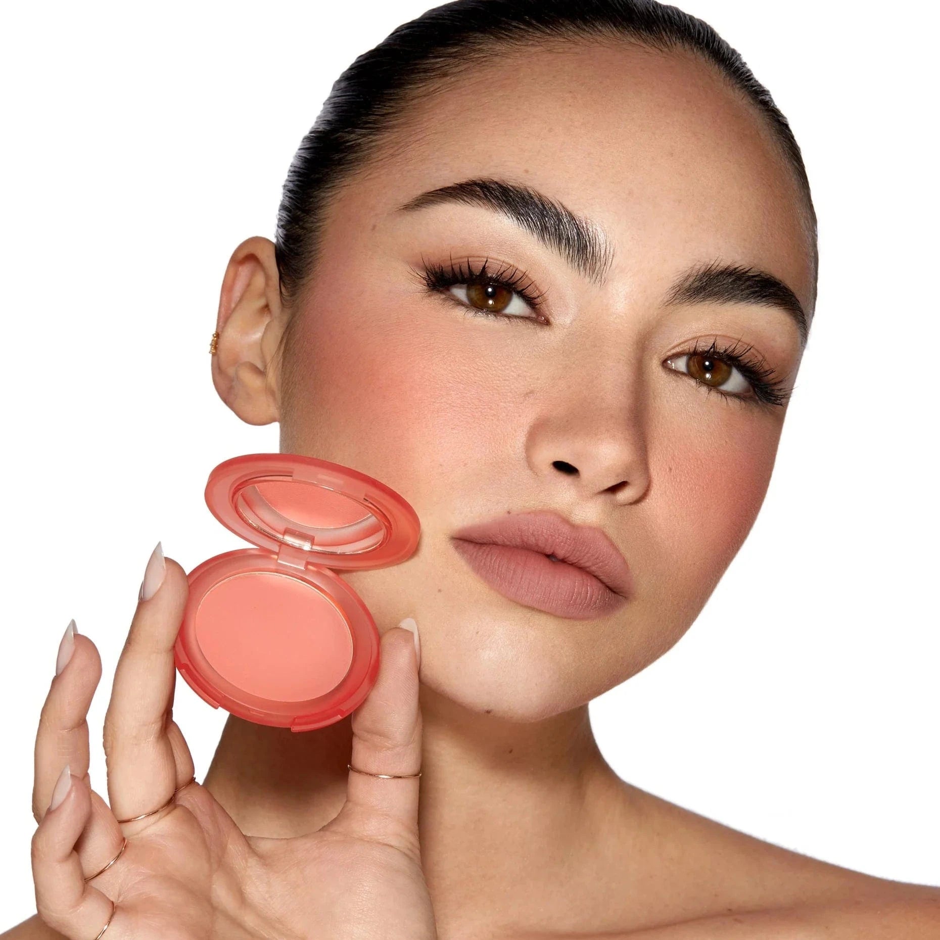 CLOSE-UP BLURRING POWDER BLUSH