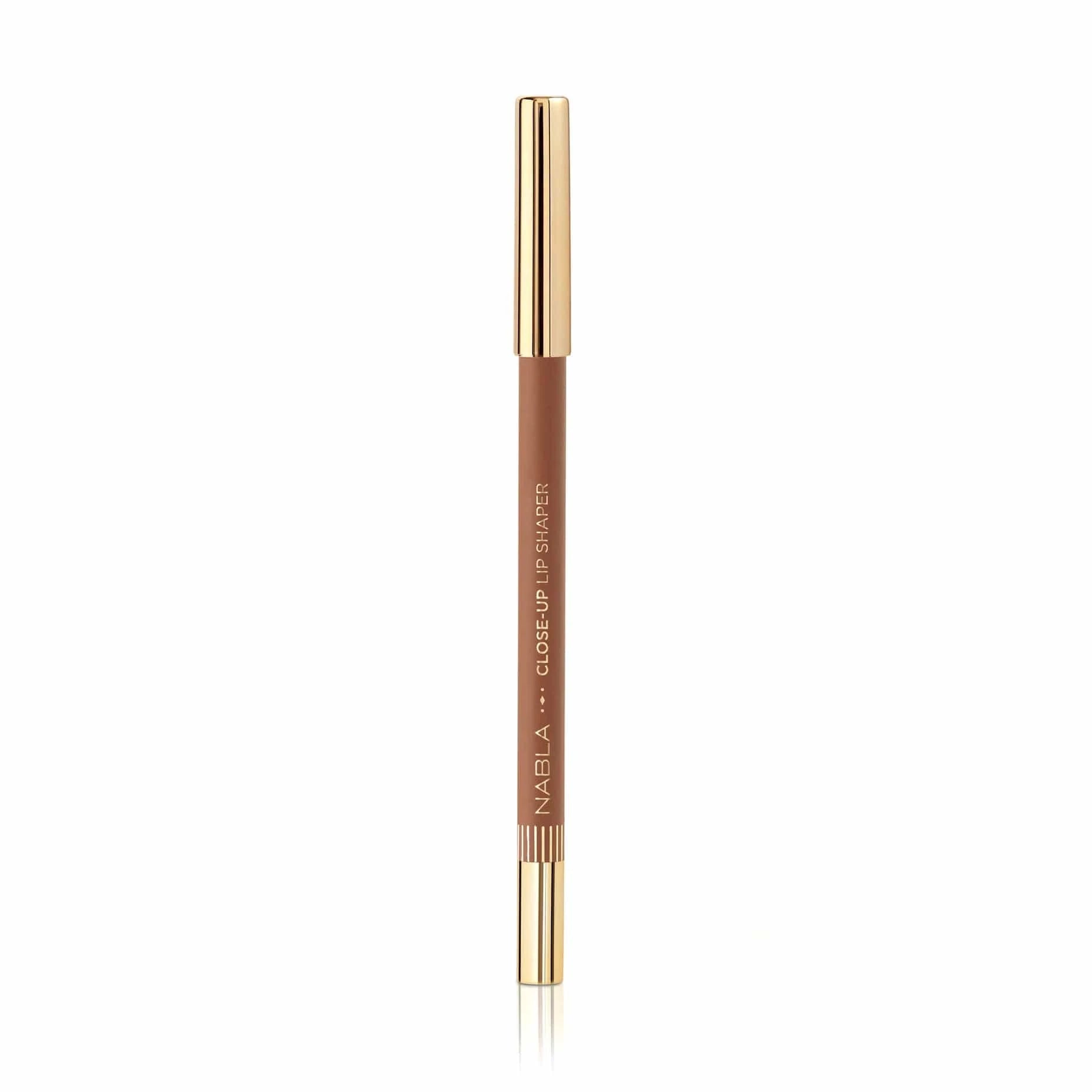 Close-Up Lip Shaper