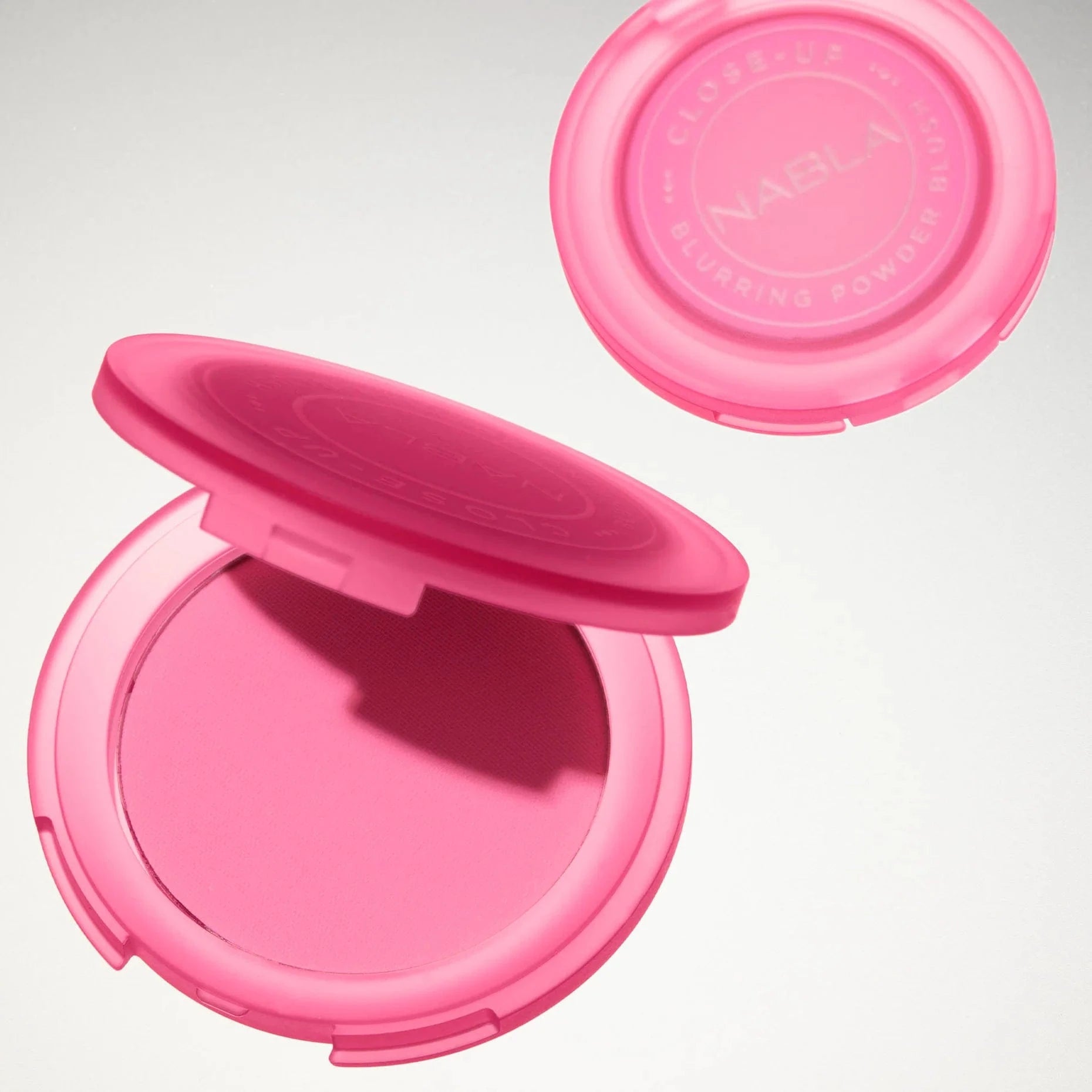 CLOSE-UP BLURRING POWDER BLUSH