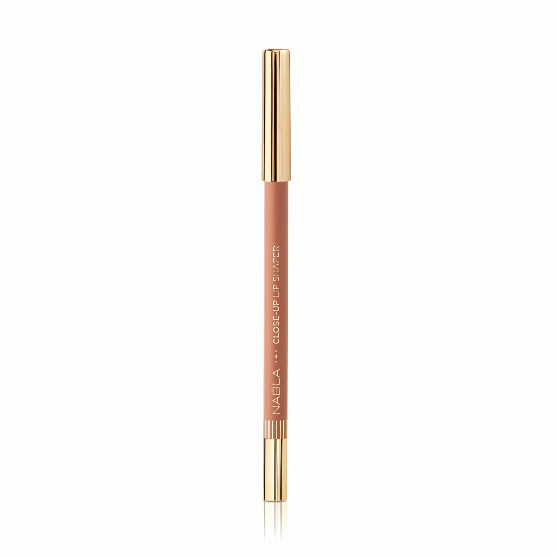 Close-Up Lip Shaper