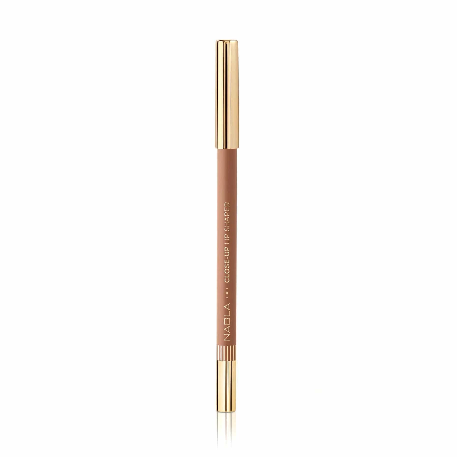 Close-Up Lip Shaper