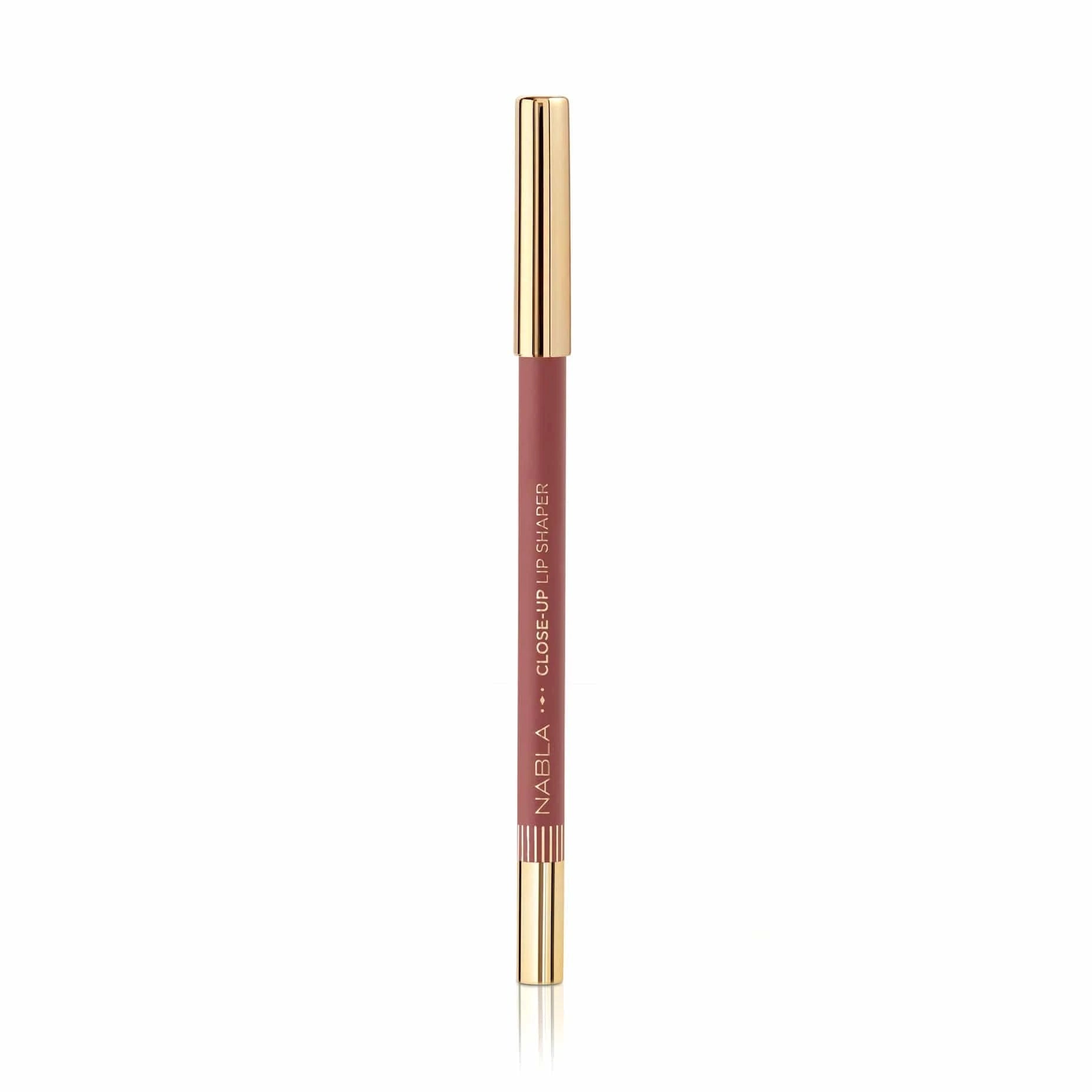 Close-Up Lip Shaper