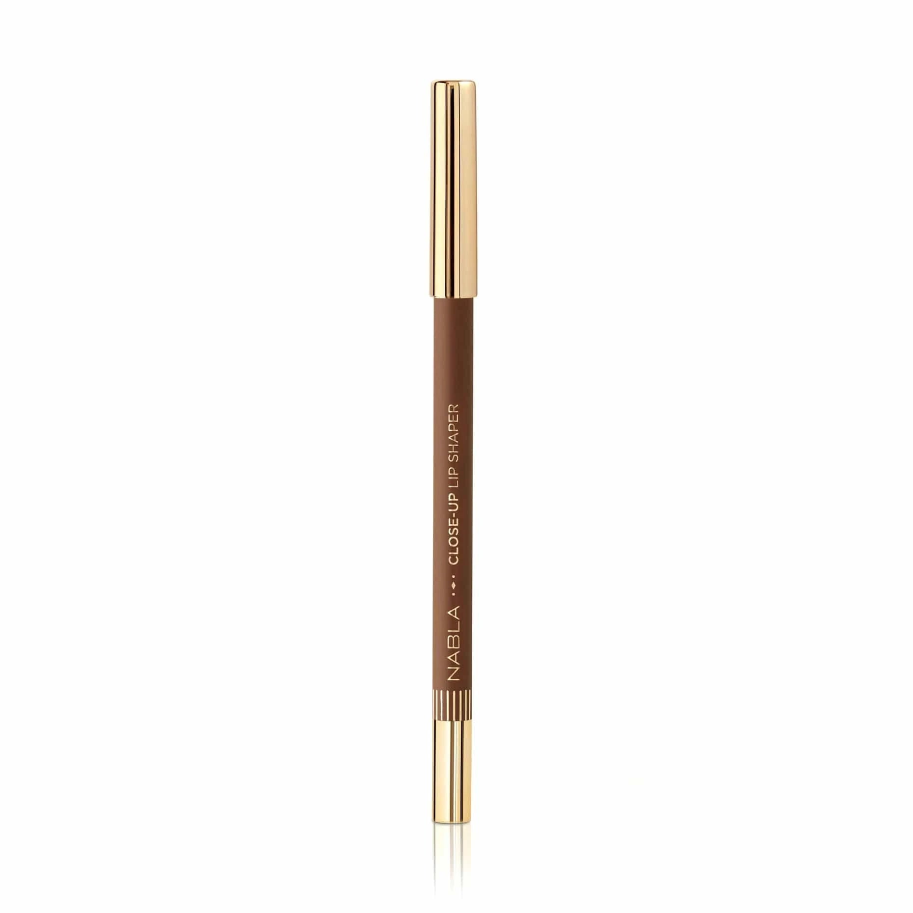 Close-Up Lip Shaper