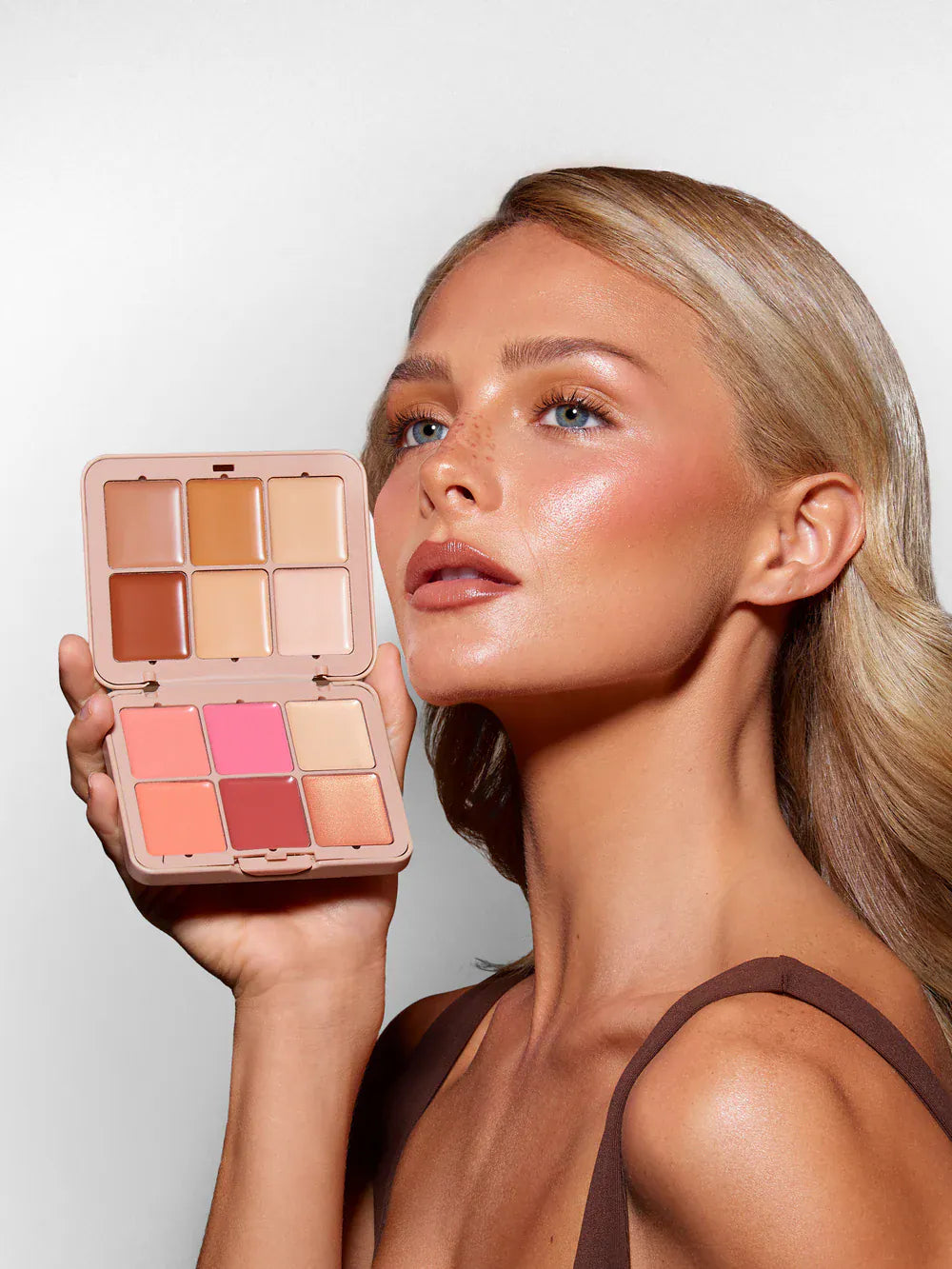 Cream complexion palette SOSU